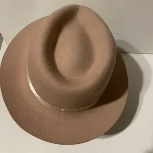 Rachel Parcell | Accessories | Rachel Parcell Wool Felt Hat  display picture 2
